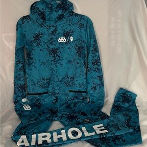 686 Airhole First Layer Insulation One Piece Thermal Women’s Small Teal $65